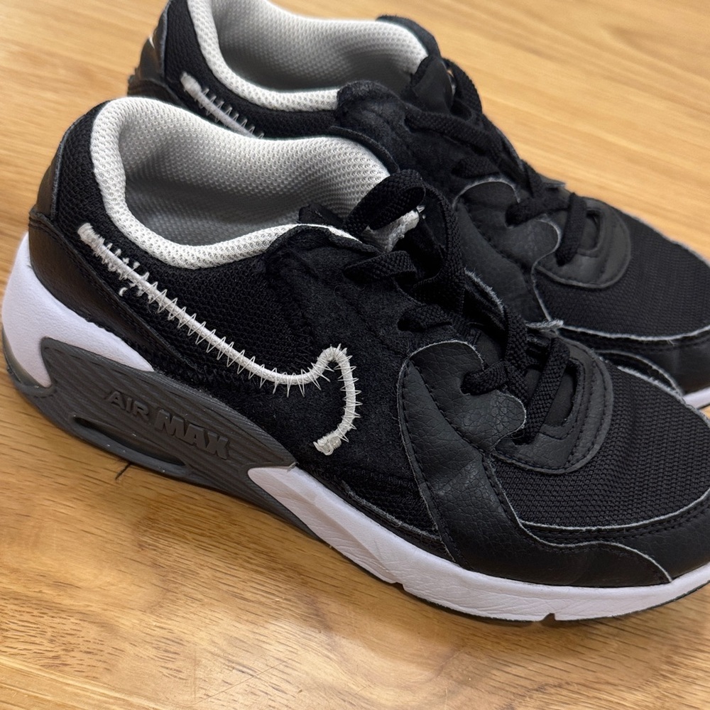 Nike Air Max Kids Black and White Sneakers